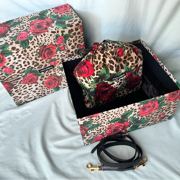 Dolce & Gabbana Velvet Box Bag - Picture 8 of 9